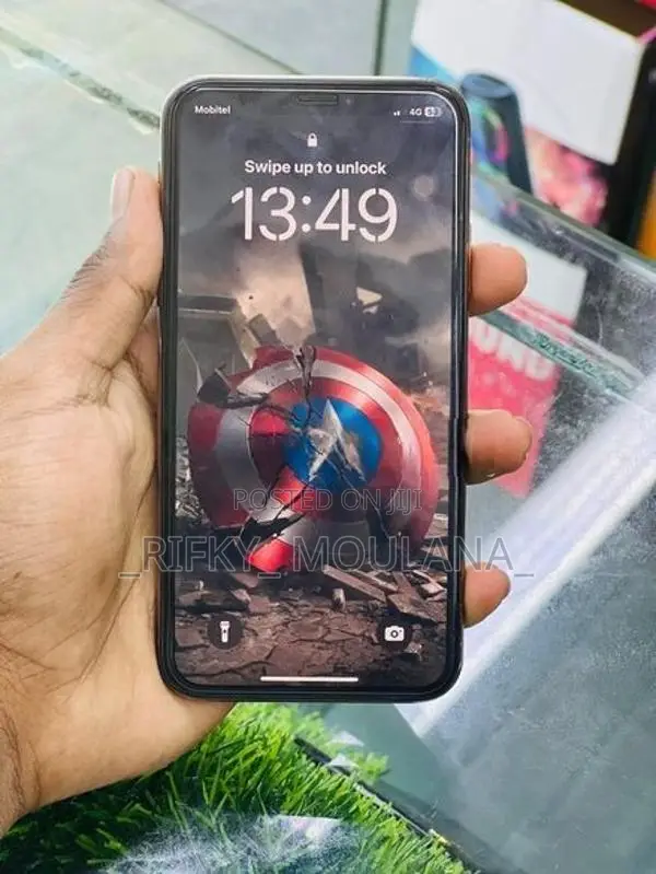 Apple iPhone XS (Used)