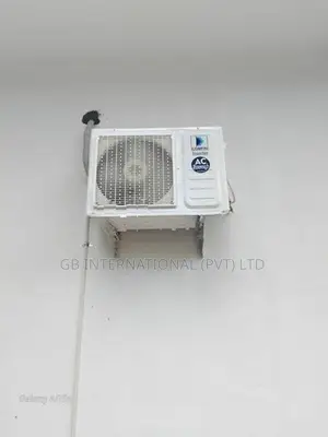12000 BTU Non Inverter AC