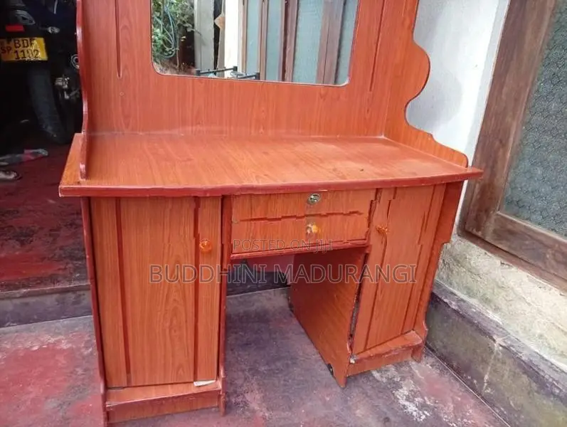 Mirror Table