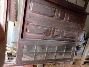 දොර සමග ජනේල