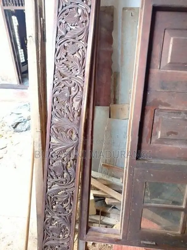 දොර සමග ජනේල