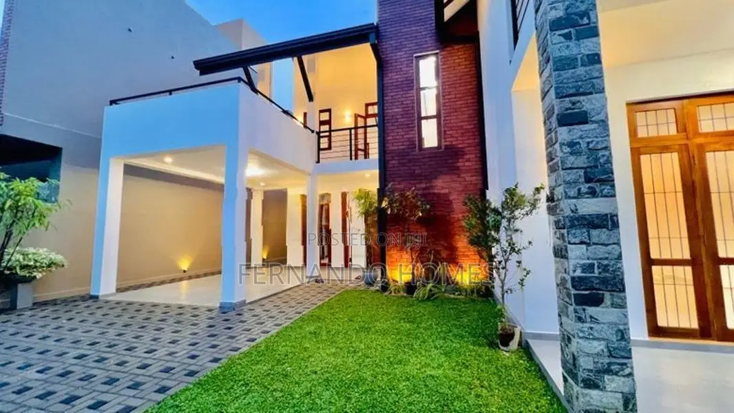 Excellent Built Luxury Brand New 4 BR Up House For Sale In Negombo