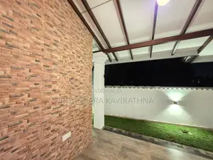වෙල් යායකට සමීප අලුත්ම තනි මහල් නිවස විකිනීමට - කැස්බෑව