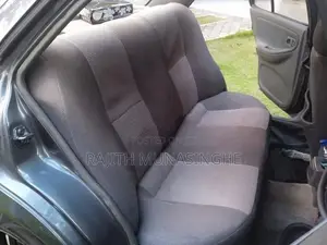 Nissan Sunny 1992