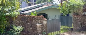 Beautiful Semi Furniture Old House With Stairs for Rent in kotalawala