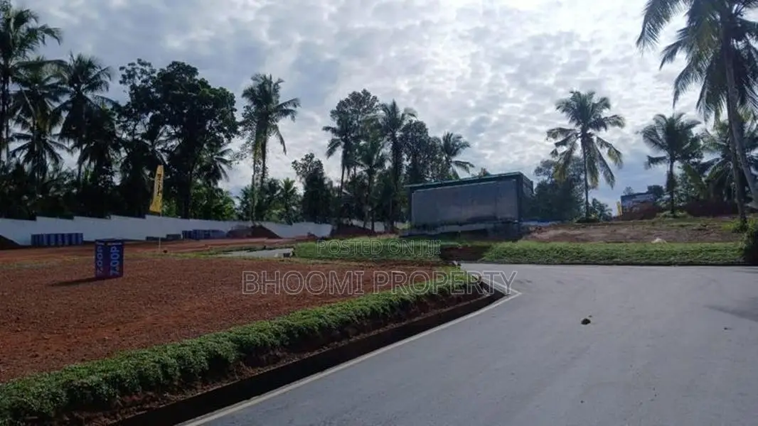Kadawatha, Kirillawala Land For Sale