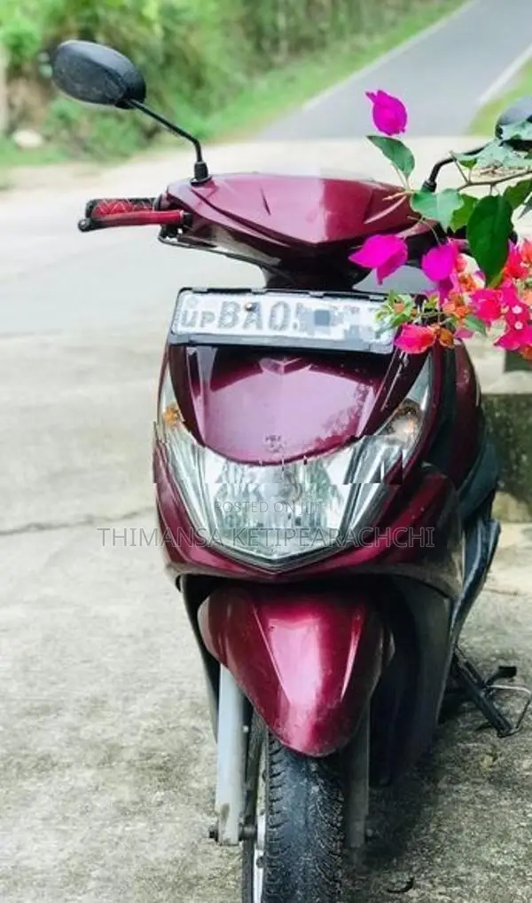 Yamaha Ray 2013