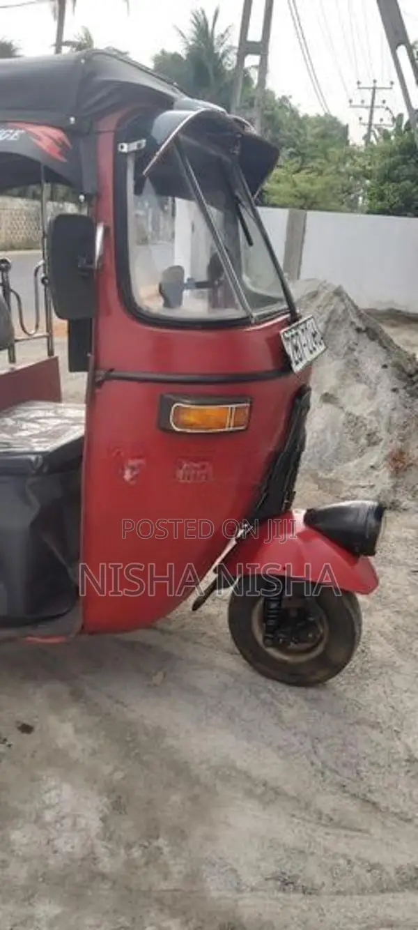 Bajaj RE Three Wheeler 2000