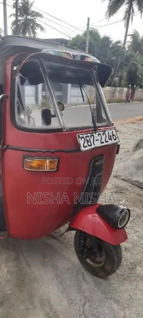 Bajaj RE Three Wheeler 2000
