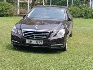 Mercedes Benz E200 2010