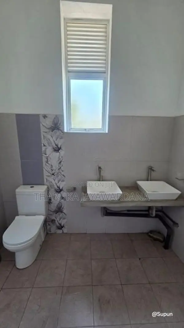 Two story house for rent in Kottawa