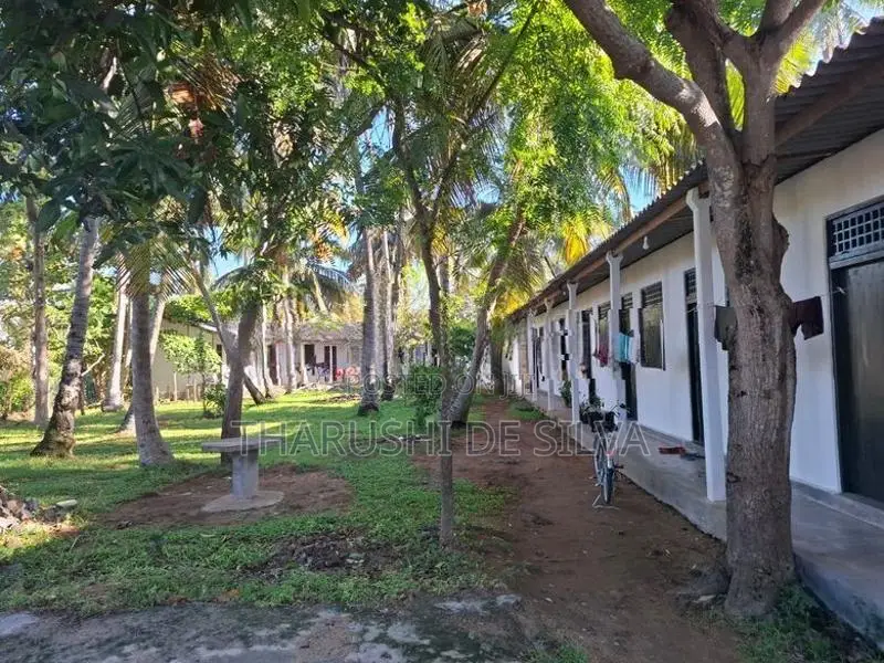 Land in Kandana