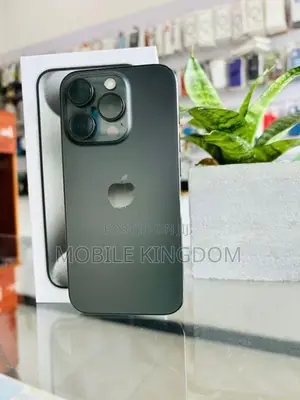 Apple iPhone 15 Pro Max 256GB Fullset (Used)