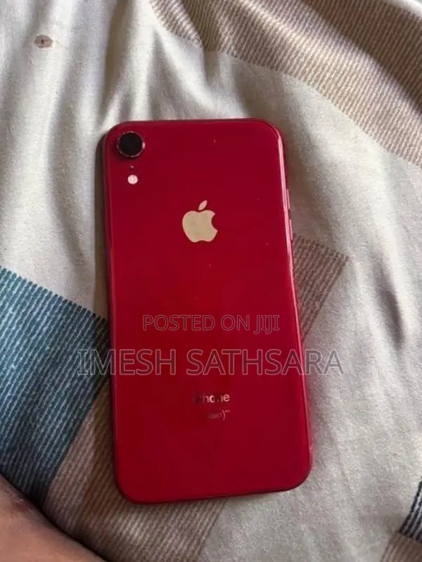 Apple iPhone XR 64 GB (Used)