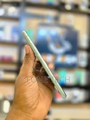 Apple iPhone 11 128GB (Used)