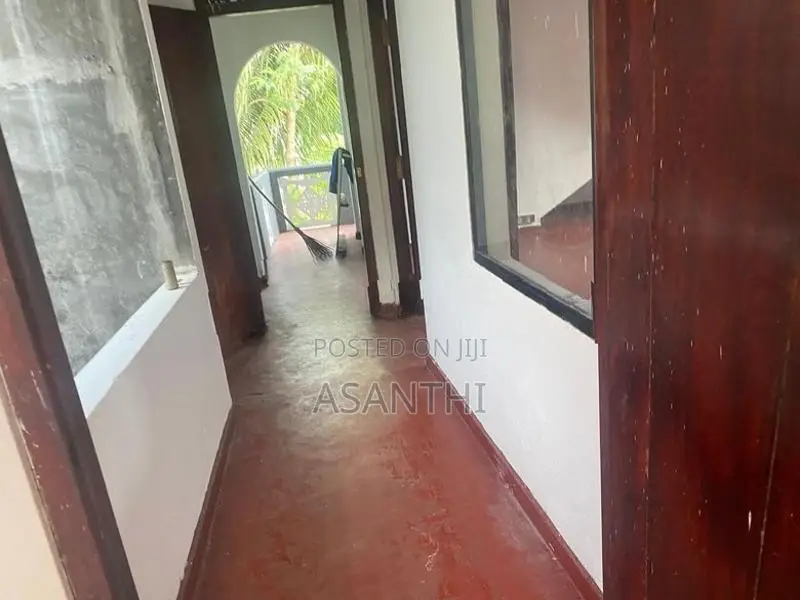 Commercial Building for Rent Heiyanthuduwa