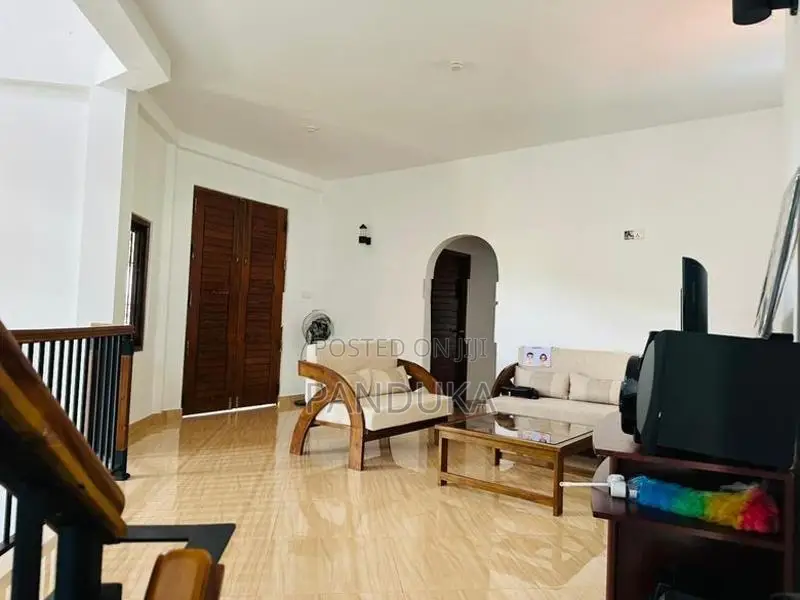 House for sale in Kandana