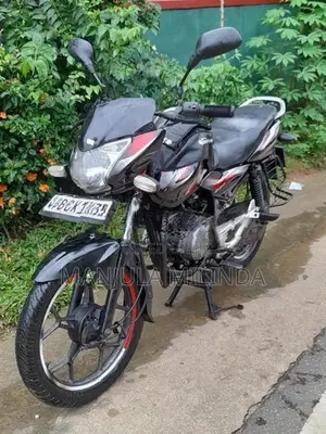 Bajaj Discover 2015