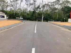 නේවාසික බිම්කොටස් කහතුඩුවෙන්