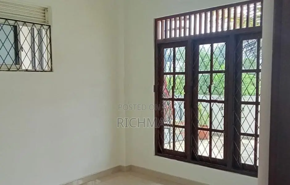 2nd Floor House for Rent in Dehiwala