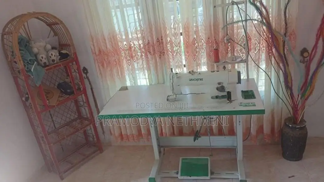 Zoje Sewing Machine