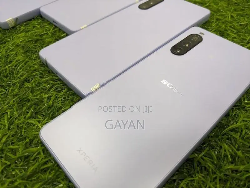Sony 5G 128GB 6GB (Used)