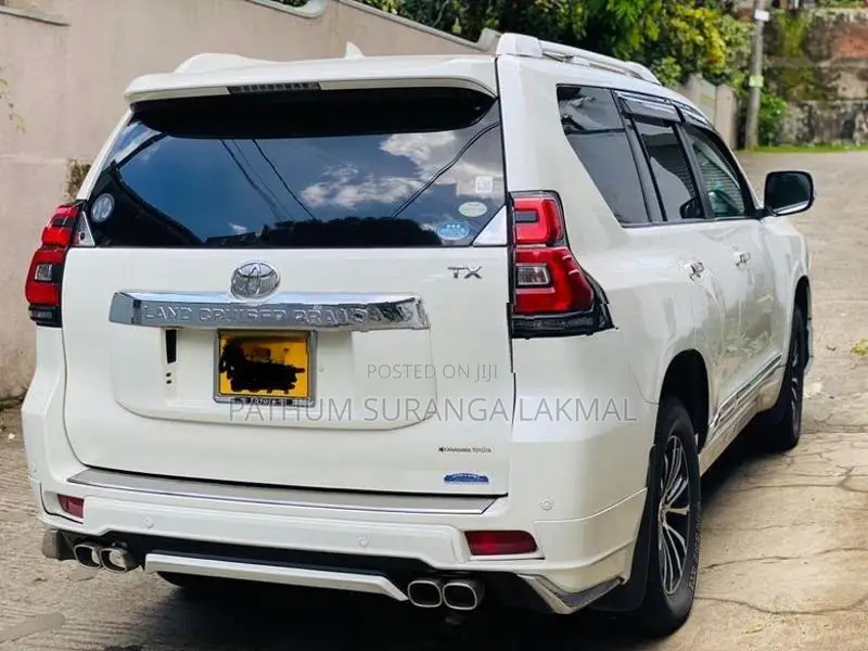 Toyota Land Cruiser 2012
