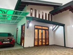 නිස්කලංක වටපිටාවක් සහිත නවීන තනිමහල් නිවස කඩවතට ගනේමුල්ලට ආසන්නව.