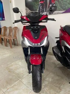 Hero XOOM 125R 2026