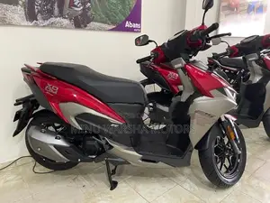 Hero XOOM 125R 2026