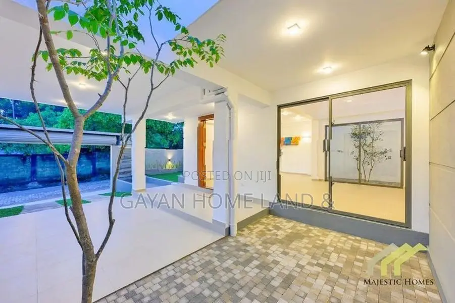 Brand New Modern Design Quality Two Storey House in Piliyandala