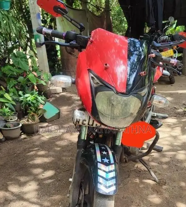 Bajaj Pulsar 180 2007