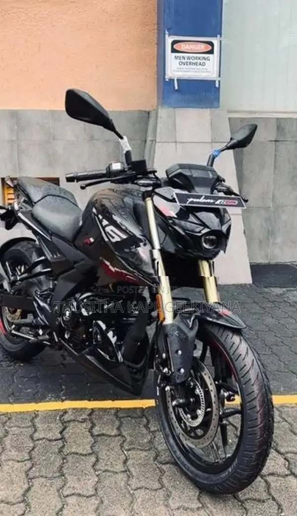 Bajaj Pulsar N160 Premium 2026