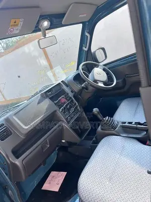 Suzuki Carry 2024