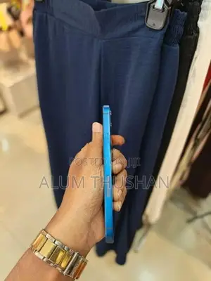 Apple iPhone 12 (Refurbished)