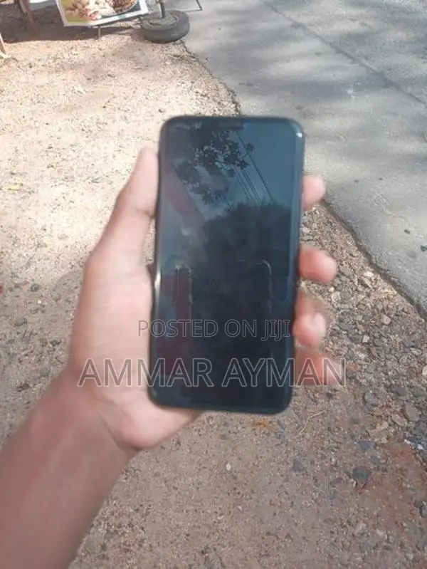 Apple iPhone 11 Pro (Used)