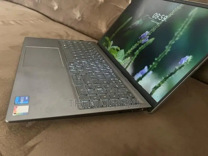 Dell 21H2 Laptop