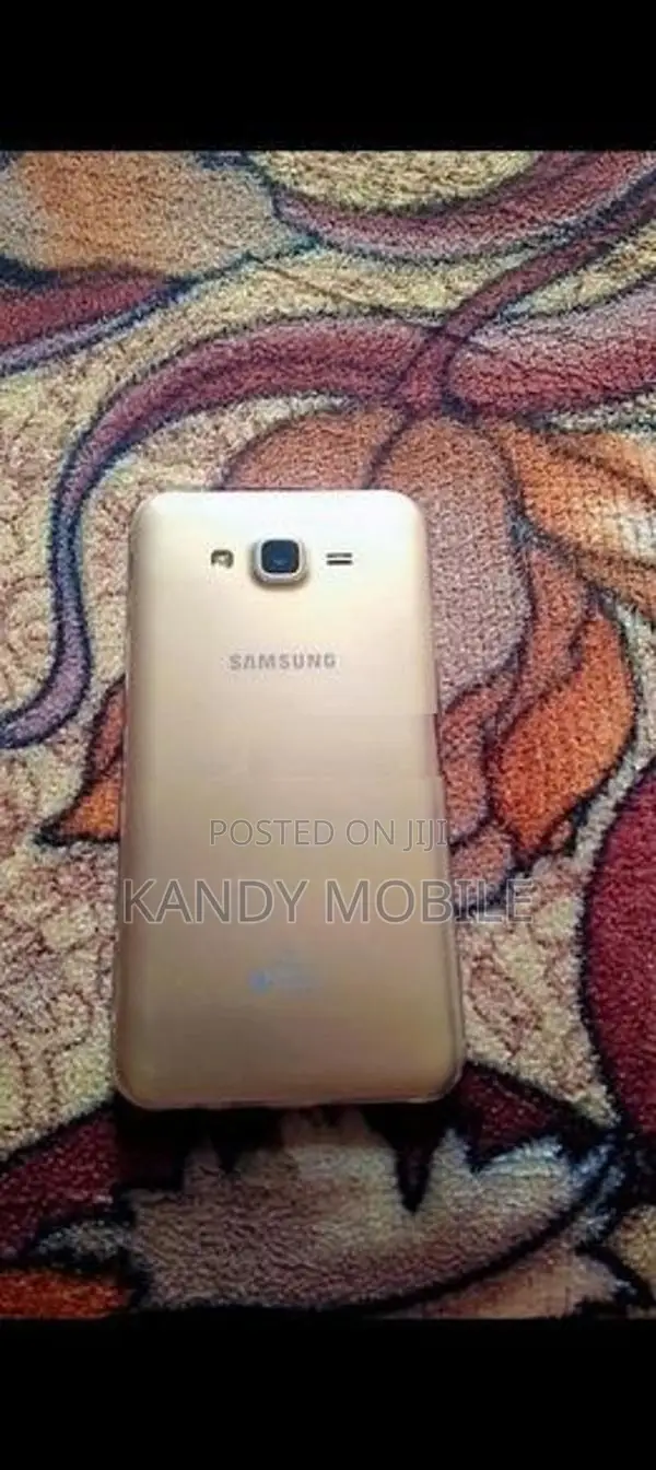 Samsung Galaxy J7 (Used)