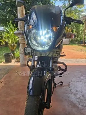 Bajaj Pulsar 150 2015