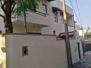Battarmulla, 2 Story, Fully Furnished,Air Con, House For Rent (MG1319)