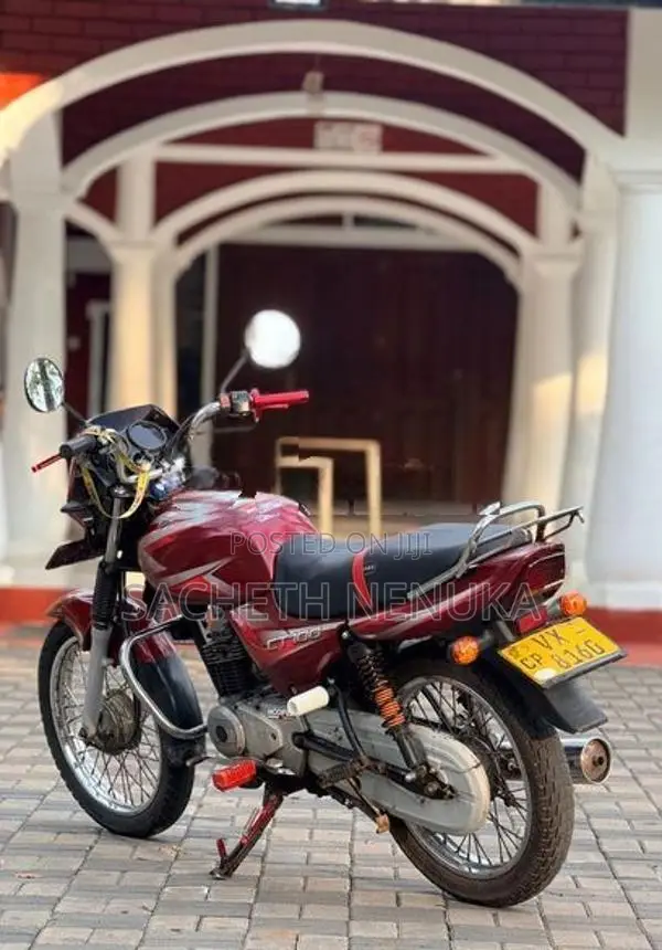 Bajaj CT100 2010