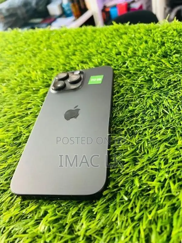 Apple iPhone 16 Pro Max 512GB (Used)