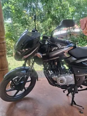 Bajaj Pulsar 150 2015