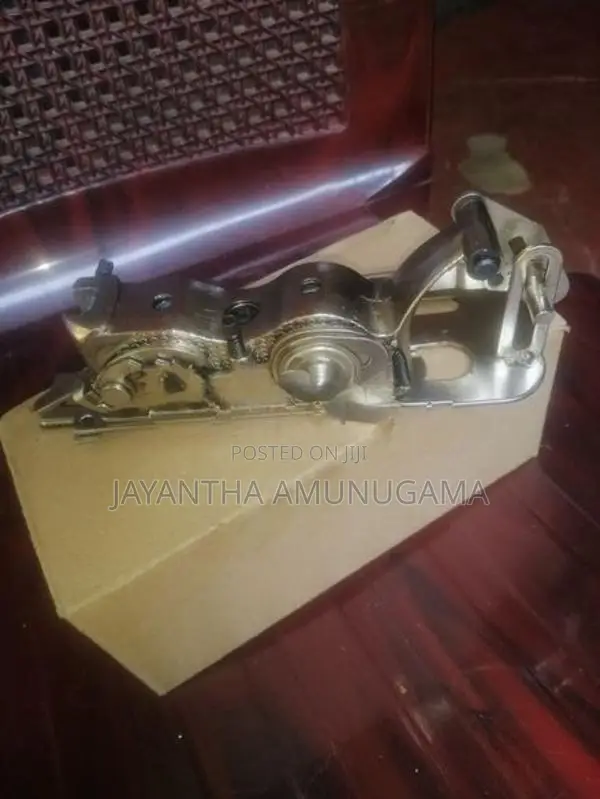 Over Lock Button Hole Machine