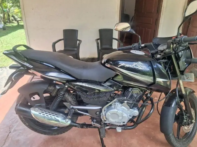 Bajaj Pulsar 150 2015