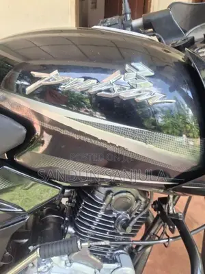 Bajaj Pulsar 150 2015
