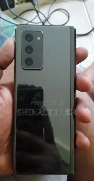 Samsung Galaxy Z Fold 2 (Used)