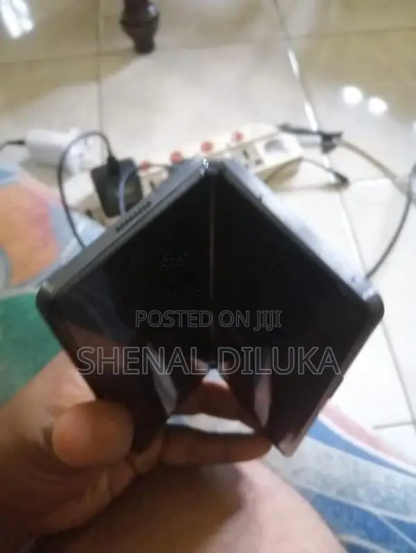 Samsung Galaxy Z Fold 2 (Used)