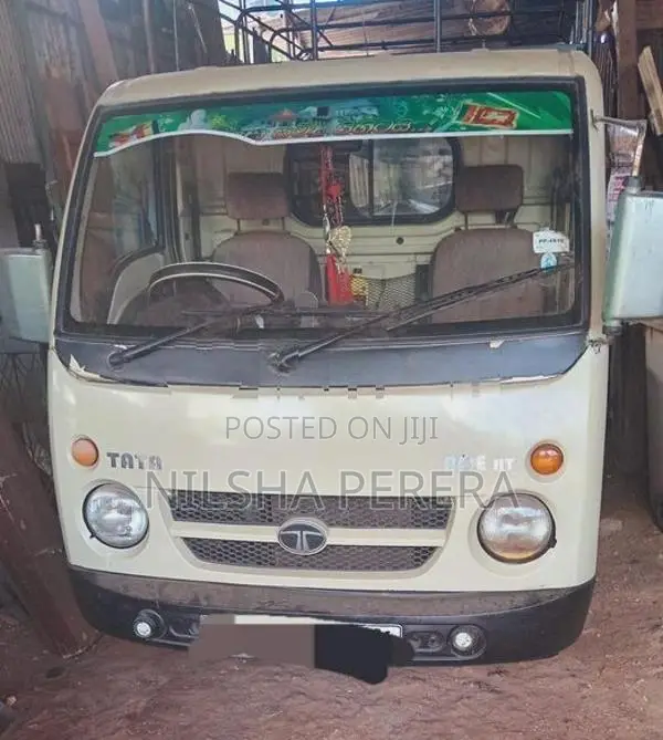 Tata Dimo Batta 2010