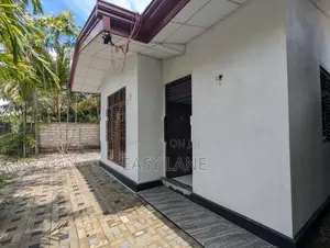 House For Sale In Veyangoda